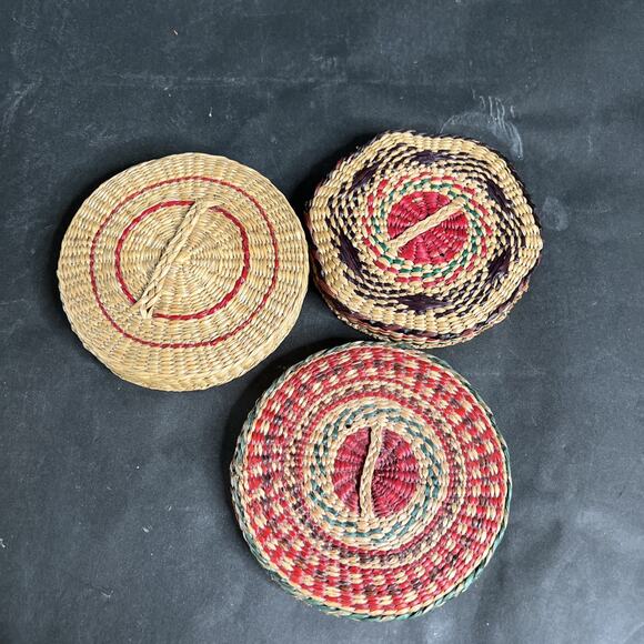 VTG Colored Sweetgrass Baskets Set of 3 w/Lids Tight Weave Boho Natural Decor - Picture 10 of 11